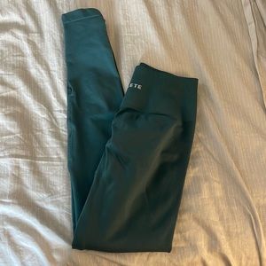 Alphalete amplify leggings